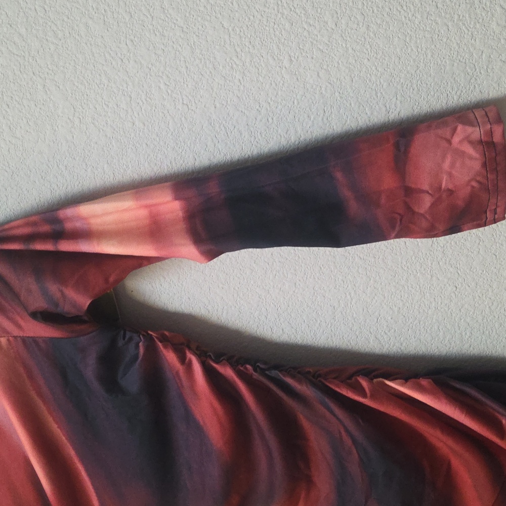 Chic Swirl Pattern Mini Dress - Picture 4 of 7